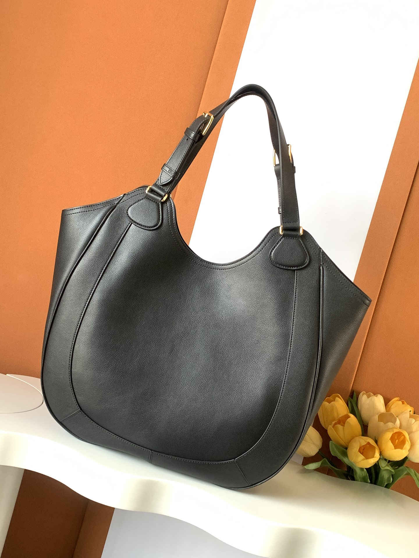 Stiltevolle luxe minimalistisc - Quiet Luxury Bags Tote recensie en prijs